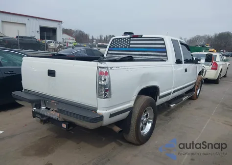 1997 Chevrolet K1500 Fleetside z USA, uszkodzony, nr VIN 2GCEK19R6V1282101